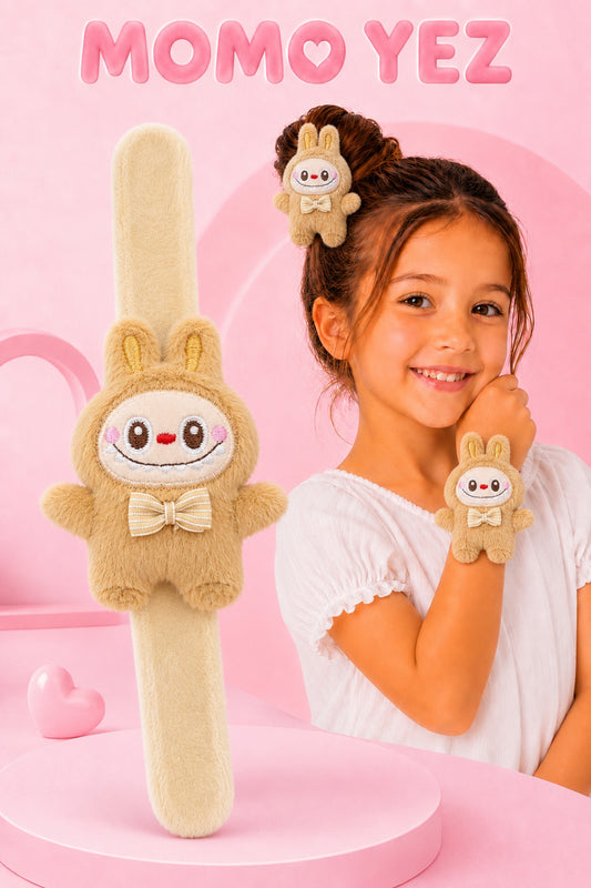 Labubu Peluş Bileklik Oyuncak – Bileğe Vurunca Sarılan Slap Bileklik, Çok Amaçlı Saç Tokası Bej